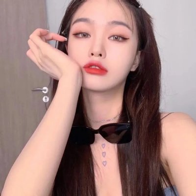 手提箱女郎